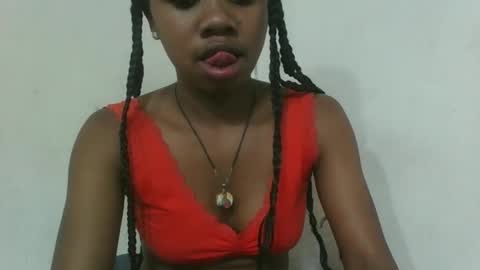 Snapshot of francinealdy chatting on 11/17/25, 09:15 francinealdy online show from 11/17/25, 09:15