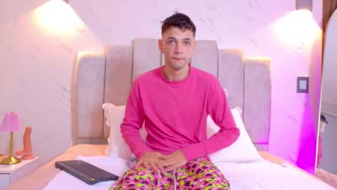 Franco online show from 10/10/25, 08:41