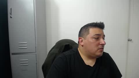 Snapshot of francoisroy chatting on 09/12/25, 09:26 Juan online show from 09/12/25, 09:26