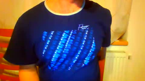 Snapshot of frank84848 chatting on 11/19/25, 09:48 Frank online show from 11/19/25, 09:48