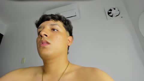 Castiglioni online show from 03/02/25, 07:34