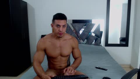 Snapshot of frank_heaven_shore chatting on 12/30/24, 01:26 Frank online show from 12/30/24, 01:26