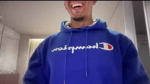 Snapshot of frank_heaven_shore chatting on 11/24/25, 10:42 Frank online show from 11/24/25, 10:42