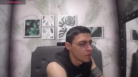 Frank online show from 02/05/25, 01:33