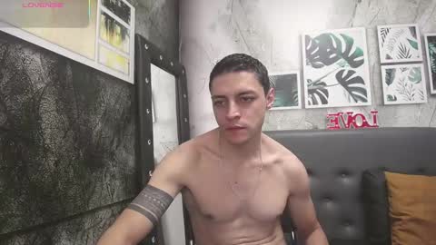 Frank online show from 03/11/25, 06:52