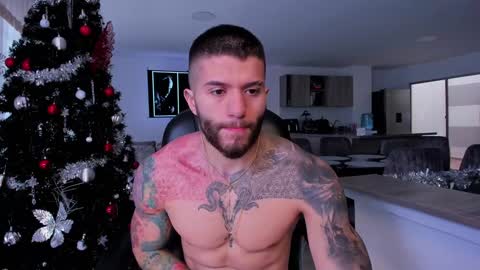 Snapshot of frankfarrellx chatting on 01/04/25, 05:58 Frank Farrell. Hey remember to give me a thumbs up Ty online show from 01/04/25, 05:58