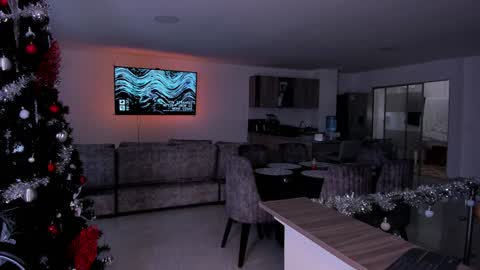 Snapshot of frankfarrellx chatting on 01/10/25, 10:36 Frank Farrell. Hey remember to give me a thumbs up Ty online show from 01/10/25, 10:36