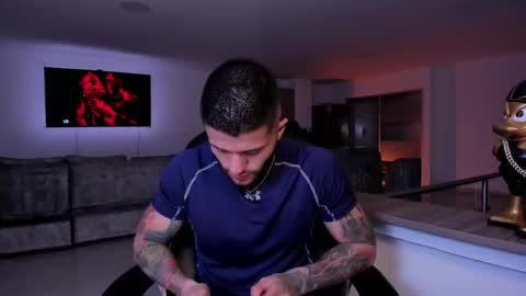 Snapshot of frankfarrellx chatting on 02/12/25, 01:30 Frank Farrell. Hey remember to give me a thumbs up Ty online show from 02/12/25, 01:30