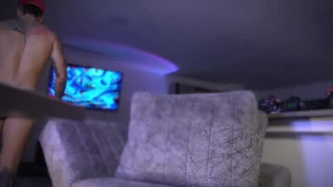 Snapshot of frankfarrellx chatting on 10/06/25, 12:19 Frank Farrell. Hey remember to give me a thumbs up Ty online show from 10/06/25, 12:19