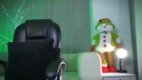 Snapshot of frankfarrellx chatting on 11/14/25, 11:02 Frank Farrell. Hey remember to give me a thumbs up Ty online show from 11/14/25, 11:02