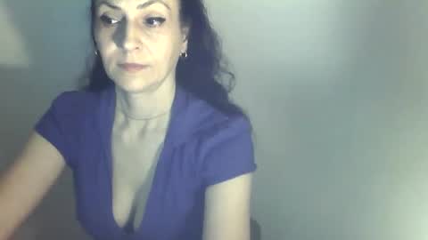 Snapshot of frankieteasing chatting on 01/11/25, 04:25 frankieteasing online show from 01/11/25, 04:25