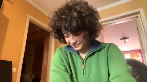 Lily online show from 11/05/25, 08:58