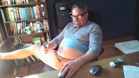 Snapshot of frankv65 chatting on 01/27/25, 04:43 frankv65 online show from 01/27/25, 04:43