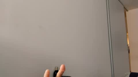 Snapshot of fransheska_mon chatting on 01/17/25, 02:39 Fransheska online show from 01/17/25, 02:39