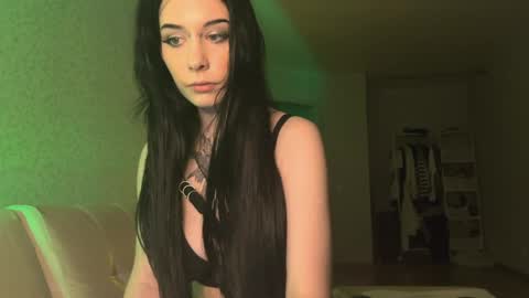 Snapshot of frau_basted chatting on 01/23/25, 03:01 mistress Bastet and mintcola online show from 01/23/25, 03:01