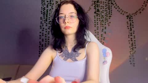 Snapshot of frau_basted chatting on 03/10/25, 09:51 mistress Bastet and mintcola online show from 03/10/25, 09:51