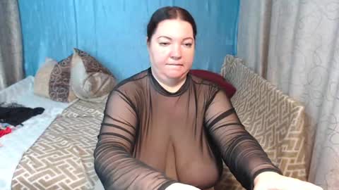 frau_becky online show from 12/12/24, 02:00