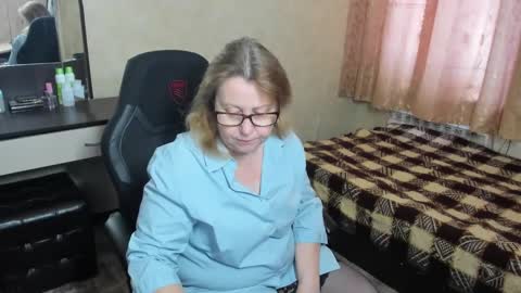 Snapshot of fraumartha chatting on 02/08/25, 10:07 FrauMartha online show from 02/08/25, 10:07