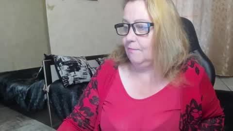 Snapshot of fraumartha chatting on 10/09/25, 10:13 FrauMartha online show from 10/09/25, 10:13