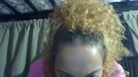 Snapshot of freakjawn1992 chatting on 01/02/25, 10:01 FreakJawn online show from 01/02/25, 10:01