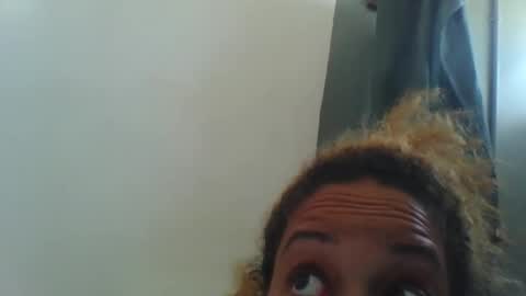 Snapshot of freakjawn1992 chatting on 02/01/25, 07:02 FreakJawn online show from 02/01/25, 07:02