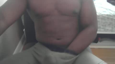 Snapshot of freakjerk chatting on 01/04/25, 02:35 freakjerk online show from 01/04/25, 02:35