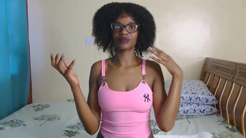 Snapshot of freakky_nessa chatting on 12/08/24, 06:22 Nessa-Independent model online show from 12/08/24, 06:22
