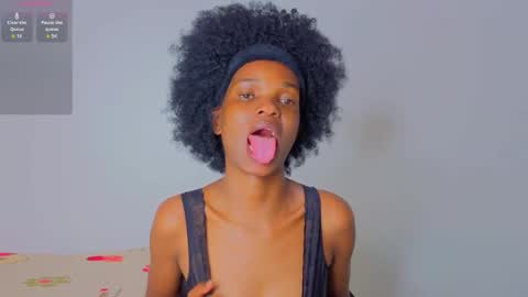 Nessa-Independent model online show from 11/17/25, 06:14