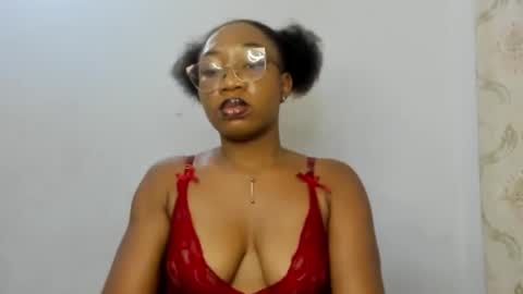 Snapshot of freaky_ebonygirl chatting on 09/28/25, 06:19 Freaky ebonygirl online show from 09/28/25, 06:19