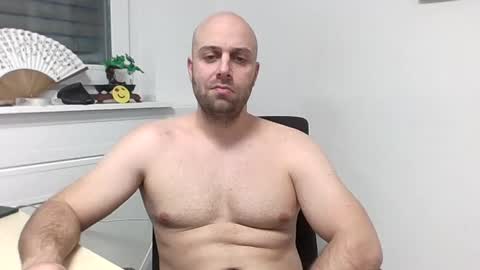 Snapshot of freddow chatting on 12/09/24, 02:49 freddow online show from 12/09/24, 02:49