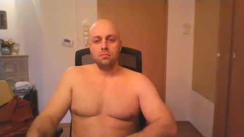 Snapshot of freddow chatting on 01/03/25, 01:47 freddow online show from 01/03/25, 01:47