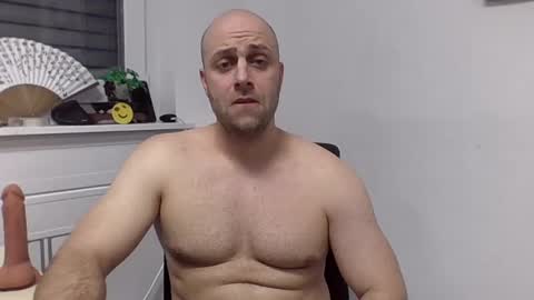 Snapshot of freddow chatting on 02/12/25, 04:22 freddow online show from 02/12/25, 04:22