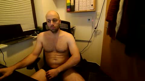 Snapshot of freddow chatting on 11/04/25, 10:20 freddow online show from 11/04/25, 10:20