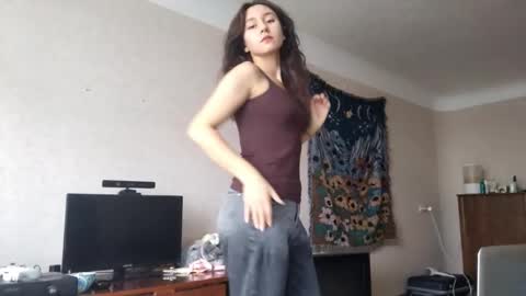 Mia online show from 11/01/25, 09:22