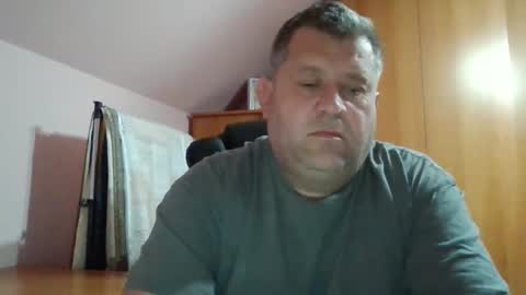 freeboy80180 online show from 11/12/25, 04:18