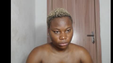 frekkymorelle online show from 10/20/25, 04:24