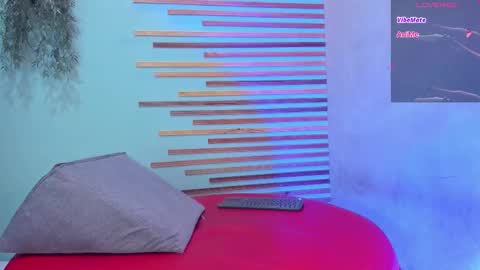 Xavier online show from 11/12/25, 08:08