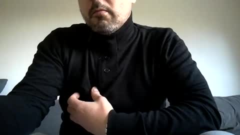 Snapshot of frenchhard0000 chatting on 12/07/24, 02:57 Horny french hard online show from 12/07/24, 02:57