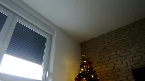 Snapshot of frenchhard0000 chatting on 12/08/24, 09:46 Horny french hard online show from 12/08/24, 09:46