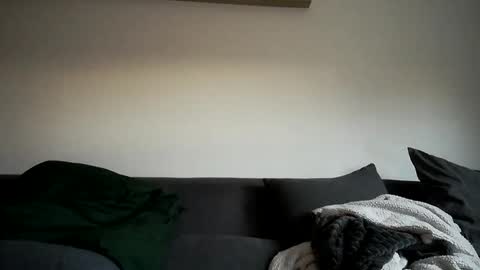 Snapshot of frenchhard0000 chatting on 01/24/25, 07:51 Horny french hard online show from 01/24/25, 07:51