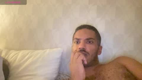 Snapshot of frenchlovers23 chatting on 11/08/25, 10:52 frenchlovers23 online show from 11/08/25, 10:52