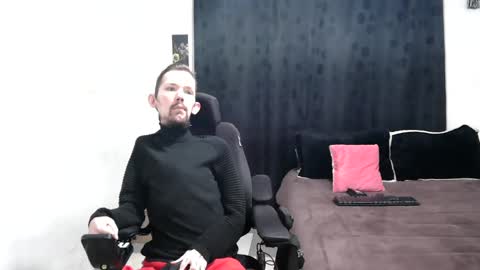 Snapshot of frenchroulette chatting on 03/02/25, 09:53 Thomas y Sophia online show from 03/02/25, 09:53