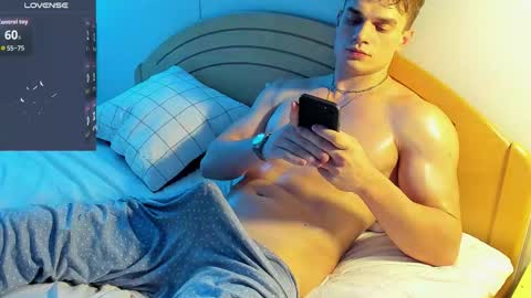 Alex or Andrzej online show from 10/06/25, 09:23