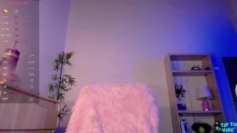 Snapshot of fresita44 chatting on 12/29/24, 11:50 see u 500 pm hora col online show from 12/29/24, 11:50