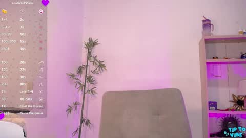 Snapshot of fresita44 chatting on 01/29/25, 08:46 see u 500 pm hora col online show from 01/29/25, 08:46