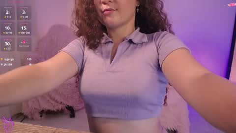 Snapshot of fresita44 chatting on 09/09/25, 10:09 see u 500 pm hora col online show from 09/09/25, 10:09