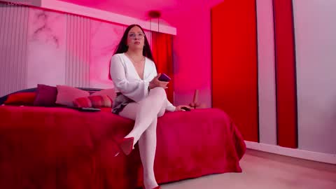 Freya online show from 11/09/25, 10:13