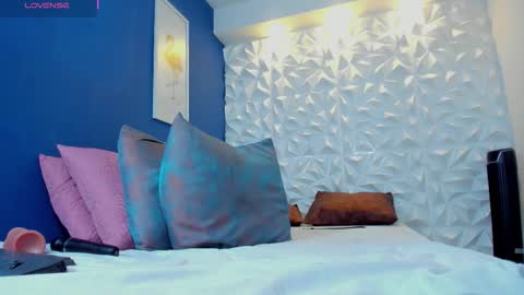 Freya online show from 11/09/25, 03:38