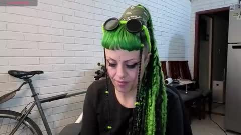 freyaa_sorceress online show from 10/15/25, 04:12