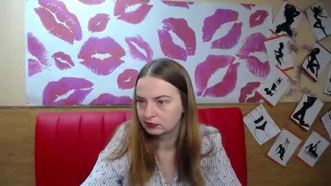 Snapshot of freyadak chatting on 10/12/25, 05:17 FreyaDak online show from 10/12/25, 05:17